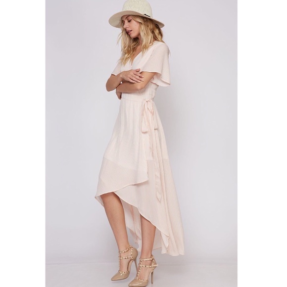 $ FIRM 🌷Ivory & Blush Wrap Maxi Dress - Picture 4 of 7